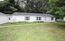 2424 Locust Road, South Bend, IN 46614