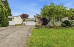 1494 SE MAPLE Loop, Gresham, OR 97080
