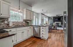 19713 W 97TH Street, Lenexa, KS 66220