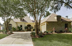 40204 Pelican Point Pkwy, Gonzales, LA 70737