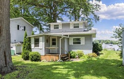 152 Wildwood Beach Road, Quincy, MI 49082