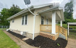 208 E Vassar Street, St Joseph, MO 64504