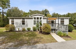 112 SILVER BEACH Boulevard, Pomona Park, FL 32181
