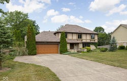 3818 S Creekside Drive, New Palestine, IN 46163