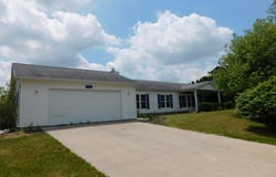 1240 Abbey Lane, Mount Pleasant, MI 48858