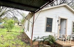 111 Summitt Avenue, Graham, TX 76450