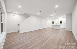 610 W Lewis Street, Dallas, NC 28034