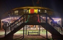 1504 W Saint Louis Avenue, Seadrift, TX 77983