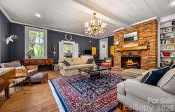415 E Lakeshore Drive, Landrum, SC 29356