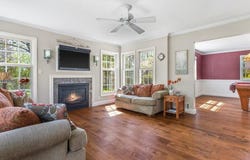 416 Mary Ln, Thiensville, WI 53092