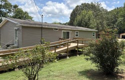 1020 Kings Road, New Albany, MS 38652
