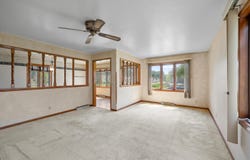 713 E 5TH STREET, Marshfield, WI 54449