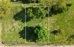 704 Lincoln Ave, Pacific Junction, IA 51561