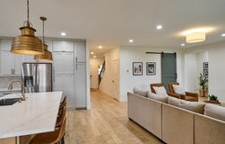 833 HAWK DR, Silverton, OR 97381