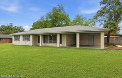 305 Boehle Street, Pearl, MS 39208