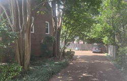 142 Cedarcrest Dr, Florence, AL 35630