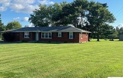 141 Lavenia Lane, Magnolia, KY 42757