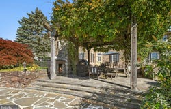 2332 KUNSMAN ROAD, QUAKERTOWN, PA 18951