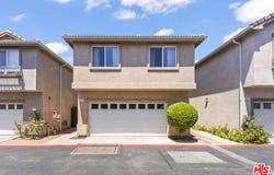 8554 Burnet Ave, North Hills, CA 91343