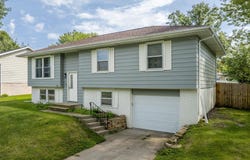 1021 Lilac Lane, Cedar Falls, IA 50613
