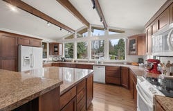 940 SE Glen Echo Rd, Pullman, WA 99163