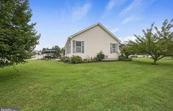 13 BURNING OAK DRIVE, FELTON, DE 19943