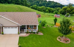 W6461 Oakwood Cir, Holmen, WI 54636