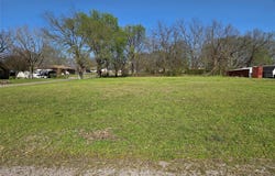 E Schmid Street, Wynnewood, OK 73098