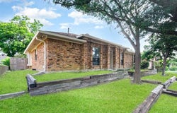 1724 Saint James Drive, Carrollton, TX 75007