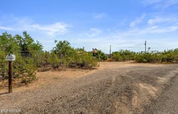 2141 N PLAZA Drive, Apache Junction, AZ 85120