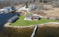 11 Billington Avenue, South Kingstown, RI 02879