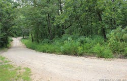 346 Blackberry Lane, Macks Creek, MO 65786