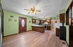 19161 Old Springtown  RD, Gentry, AR 72734