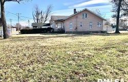 2007 W MAIN Street, Marion, IL 62959