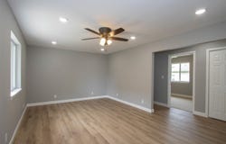 211 E 2nd St, Washington, IA 52353