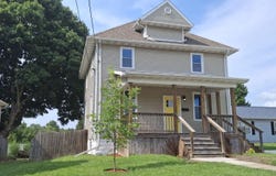 435 W MAPLE Street, Canton, IL 61520