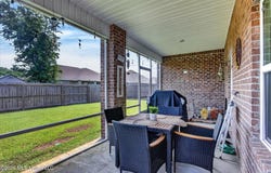 81 Saltmeadow Circle, Ocean Springs, MS 39564