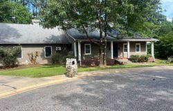 6 Marinda Ln, Magnolia, AR 71753