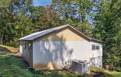 207 Buck Branch, Gainesboro, TN 38562