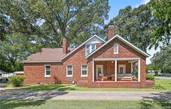 115 W Prospect Avenue, Raeford, NC 28376