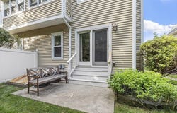 20 Hammond Pl, Woburn, MA 01801
