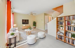 6725 Arbor Creek Dr, Louisville, KY 40228