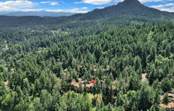 103 TREEHILL LOOP, Eugene, OR 97405