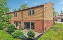 104 Kimrose Lane, Broadview Heights, OH 44147