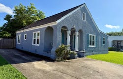 102 East Jefferson Street, Demopolis, AL 36732