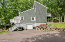 1082 Sunrise Terrace, Lake Ariel, PA 18436