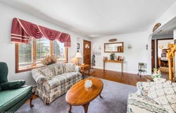 2512 Summit Ter, Linden City, NJ 07036-4932