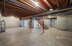 9208 W 121st Terrace, Overland Park, KS 66213