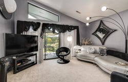 2700 Green Mountain Drive, Branson, MO 65616