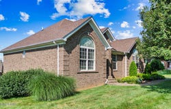 11 Acorn Ct, Taylorsville, KY 40071